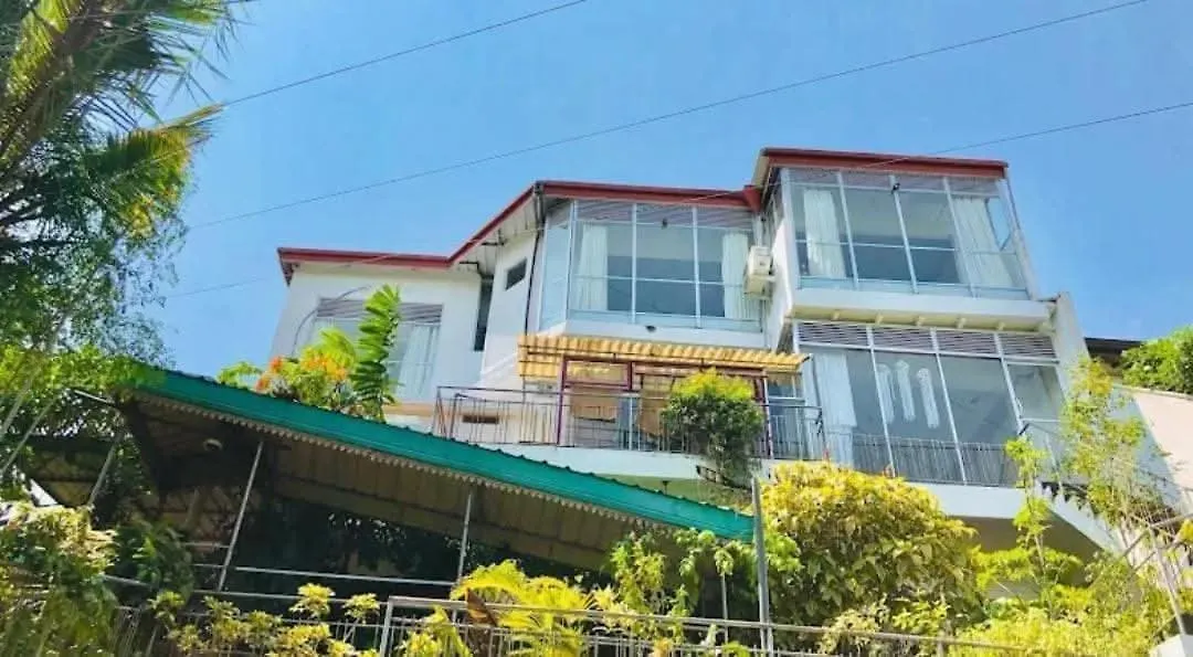 בית אירוח Gk Mount Villa קנדי